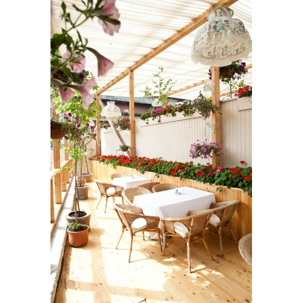 Ресторанный сервис бронирования столиков menu-rest.com - Интерьер ресторана "На речке"