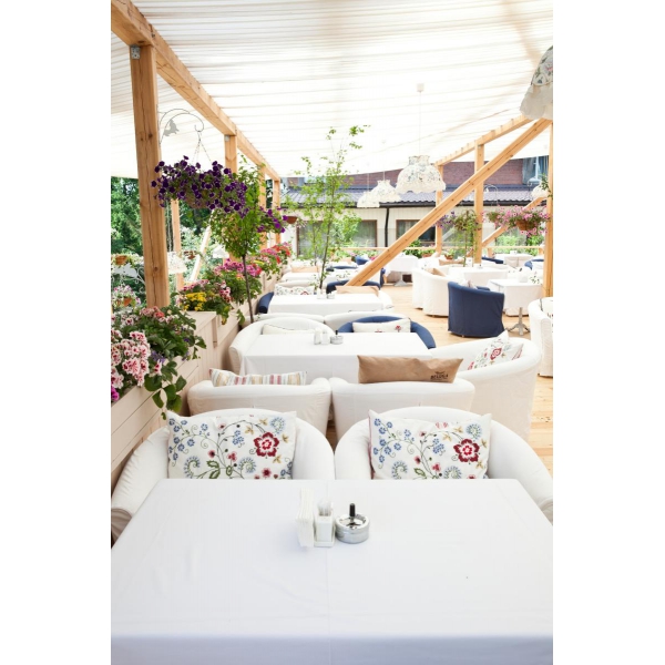 Ресторанный сервис бронирования столиков menu-rest.com - Интерьер ресторана "На речке"