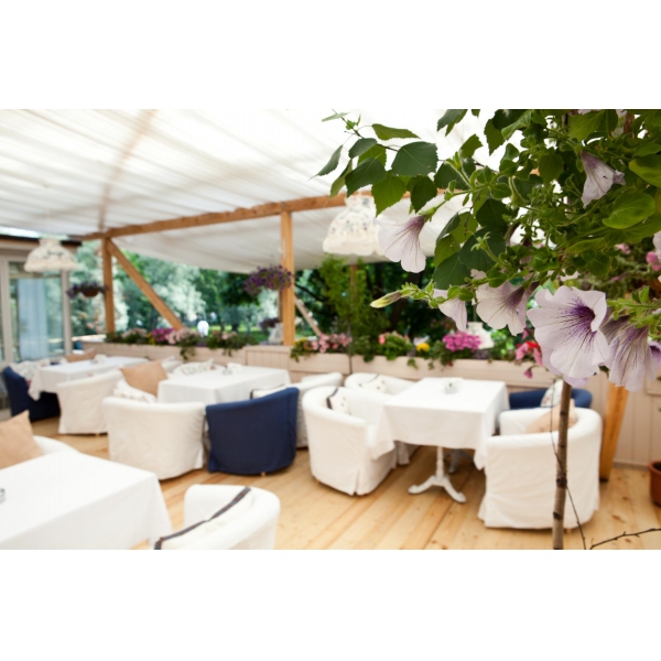 Ресторанный сервис бронирования столиков menu-rest.com - Интерьер ресторана "На речке"