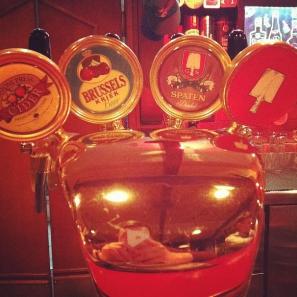 Ресторанный сервис бронирования столиков menu-rest.com - Интерьер ресторана "Bier Konig"