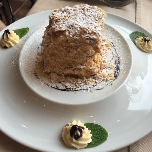 Ресторанный сервис бронирования столиков menu-rest.com - Интерьер ресторана "Хинкальная на Неве"