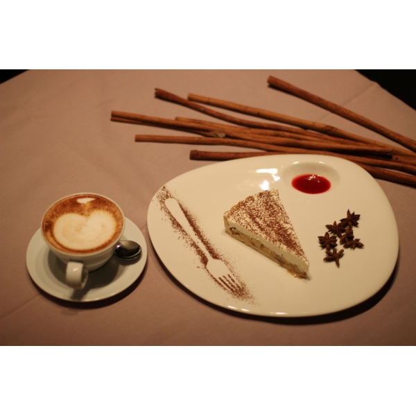 Ресторанный сервис бронирования столиков menu-rest.com - Интерьер ресторана "Korovabar"