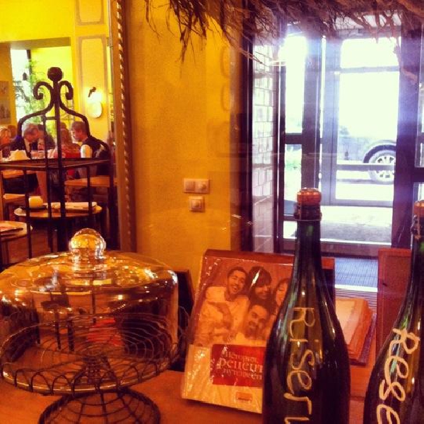 Ресторанный сервис бронирования столиков menu-rest.com - Интерьер ресторана "Mozzarella bar"