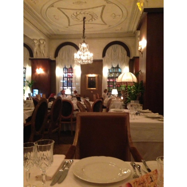 Ресторанный сервис бронирования столиков menu-rest.com - Интерьер ресторана "Царь"