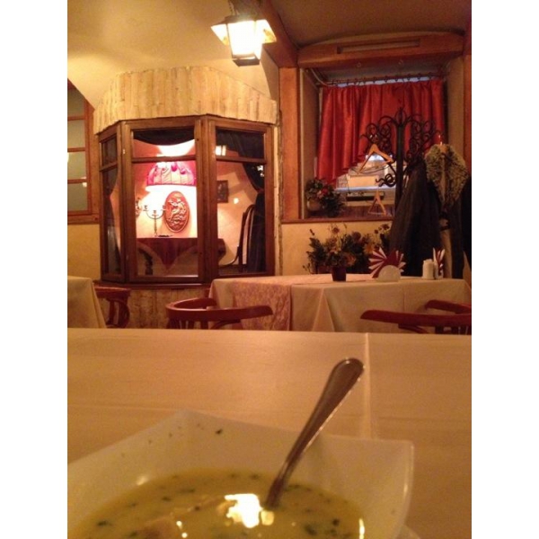 Ресторанный сервис бронирования столиков menu-rest.com - Интерьер ресторана "Ели-Пили"