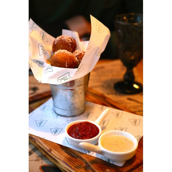 Ресторанный сервис бронирования столиков menu-rest.com - Интерьер ресторана "CheerDuck"