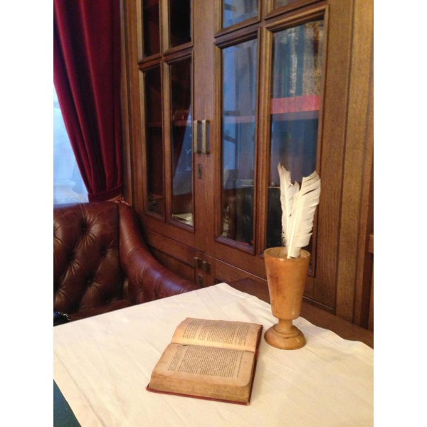 Ресторанный сервис бронирования столиков menu-rest.com - Интерьер ресторана "Гоголь"