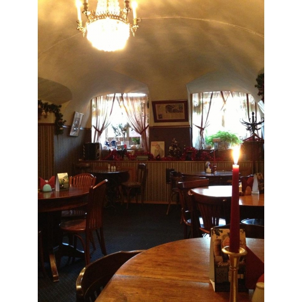 Ресторанный сервис бронирования столиков menu-rest.com - Интерьер ресторана "The Idiot"