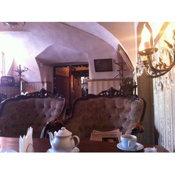 Ресторанный сервис бронирования столиков menu-rest.com - Интерьер ресторана "The Idiot"