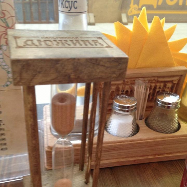 Ресторанный сервис бронирования столиков menu-rest.com - Интерьер ресторана "Дюжина"