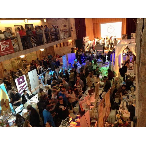 Ресторанный сервис бронирования столиков menu-rest.com - Интерьер ресторана "Амроц"