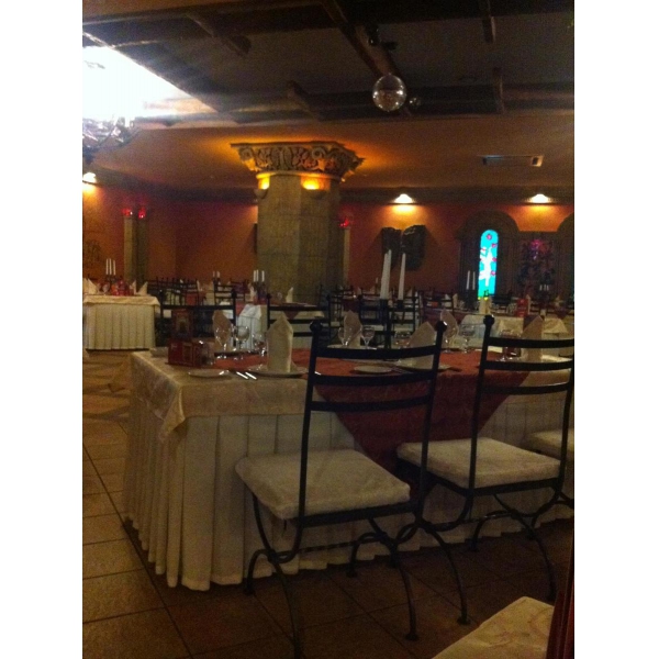 Ресторанный сервис бронирования столиков menu-rest.com - Интерьер ресторана "Амроц"