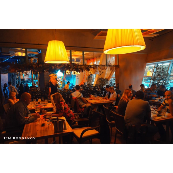 Ресторанный сервис бронирования столиков menu-rest.com - Интерьер ресторана "Винегрет"