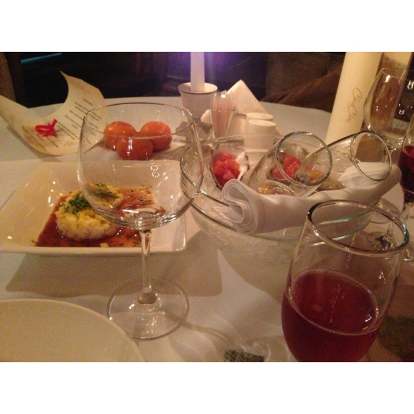 Ресторанный сервис бронирования столиков menu-rest.com - Интерьер ресторана "Chin-Chin Cafe"