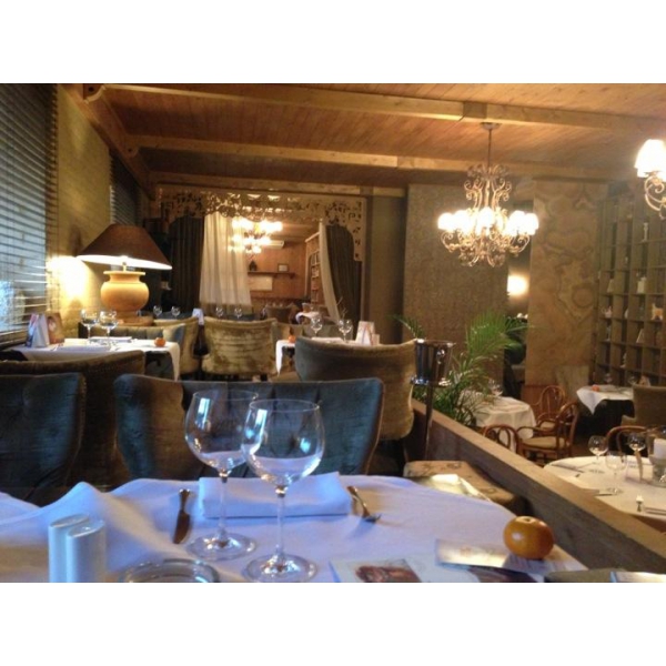 Ресторанный сервис бронирования столиков menu-rest.com - Интерьер ресторана "Chin-Chin Cafe"