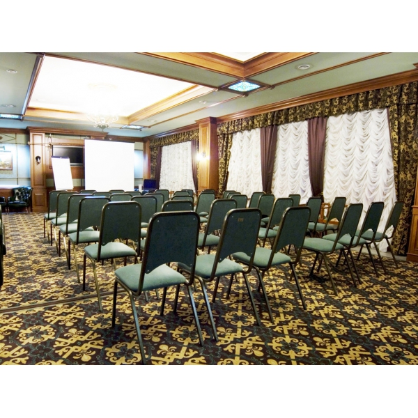 Ресторанный сервис бронирования столиков menu-rest.com - Интерьер ресторана "Ланкастер Корт"