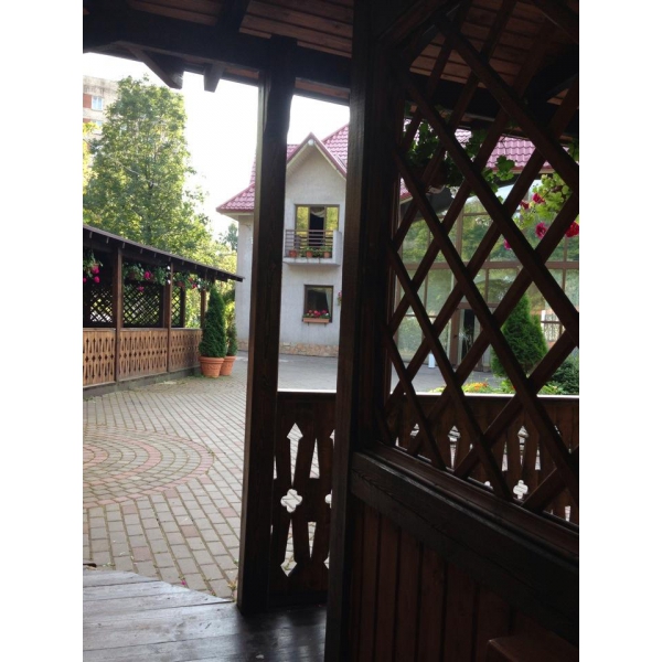 Ресторанный сервис бронирования столиков menu-rest.com - Интерьер ресторана "Ели-Пили"