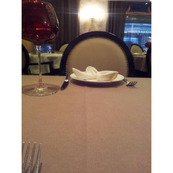 Ресторанный сервис бронирования столиков menu-rest.com - Интерьер ресторана "Нож справа, вилка слева"