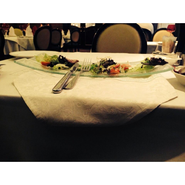 Ресторанный сервис бронирования столиков menu-rest.com - Интерьер ресторана "Нож справа, вилка слева"