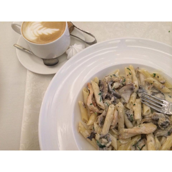 Ресторанный сервис бронирования столиков menu-rest.com - Интерьер ресторана "Нож справа, вилка слева"