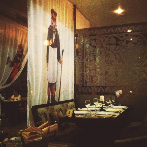 Ресторанный сервис бронирования столиков menu-rest.com - Интерьер ресторана "Тбилисо"