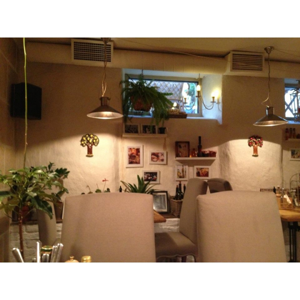 Ресторанный сервис бронирования столиков menu-rest.com - Интерьер ресторана "Chipollino"