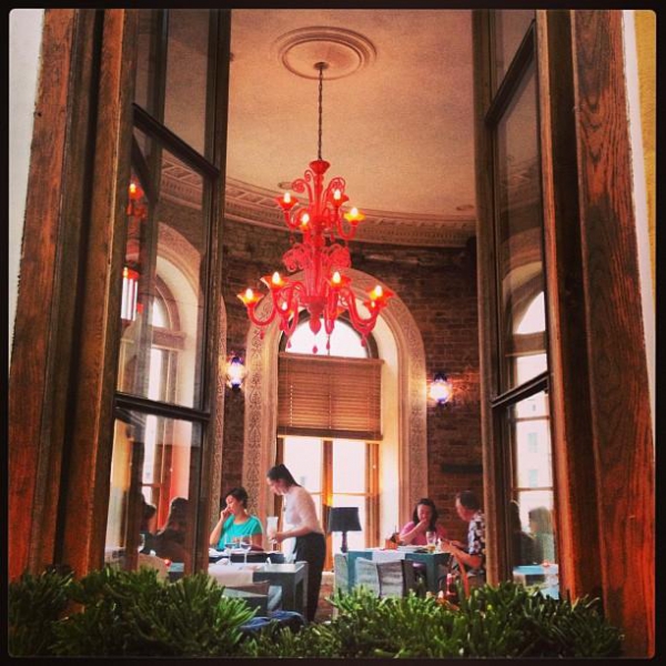 Ресторанный сервис бронирования столиков menu-rest.com - Интерьер ресторана "Mama Roma"