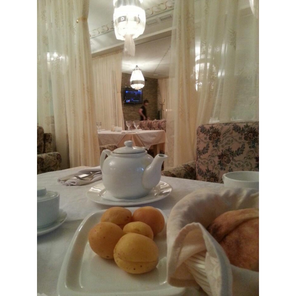 Ресторанный сервис бронирования столиков menu-rest.com - Интерьер ресторана "Абрикос"