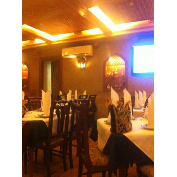 Ресторанный сервис бронирования столиков menu-rest.com - Интерьер ресторана "Караван-Сарай"