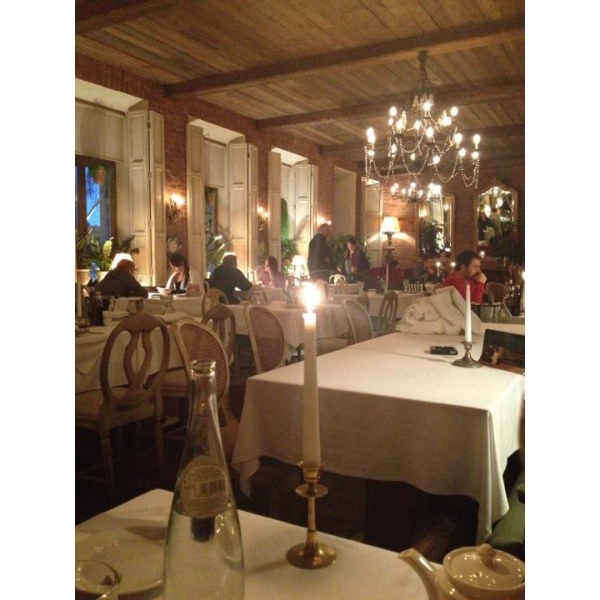 Ресторанный сервис бронирования столиков menu-rest.com - Интерьер ресторана "Francesco"