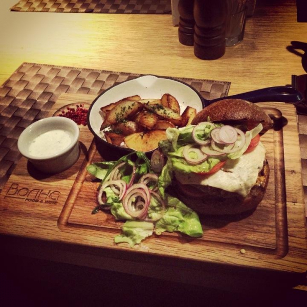 Ресторанный сервис бронирования столиков menu-rest.com - Интерьер ресторана "Волна"