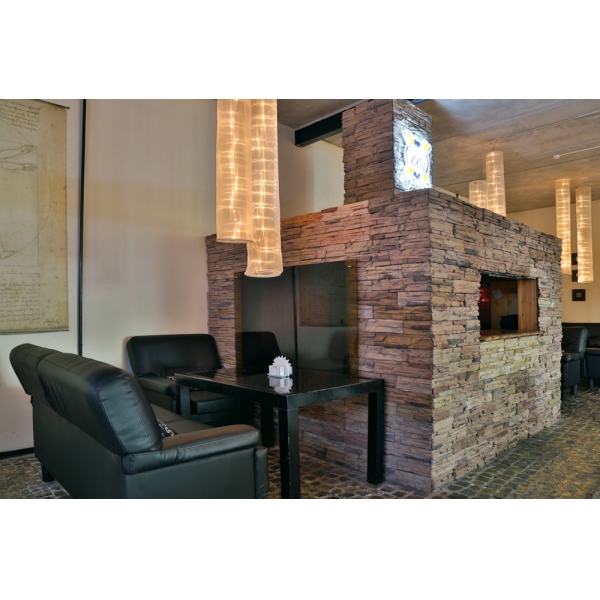 Ресторанный сервис бронирования столиков menu-rest.com - Интерьер ресторана "Квадрат"