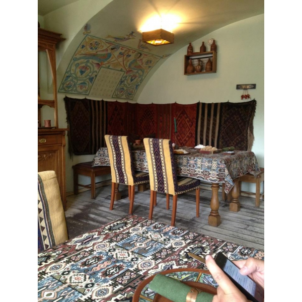 Ресторанный сервис бронирования столиков menu-rest.com - Интерьер ресторана "Эривань"