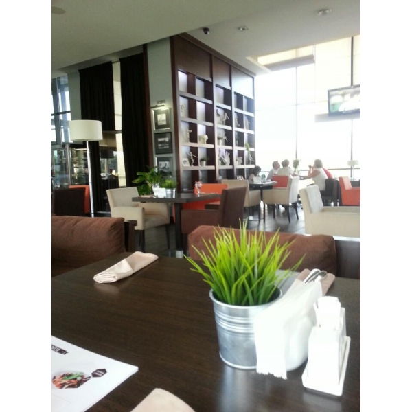 Ресторанный сервис бронирования столиков menu-rest.com - Интерьер ресторана "Трибуна"