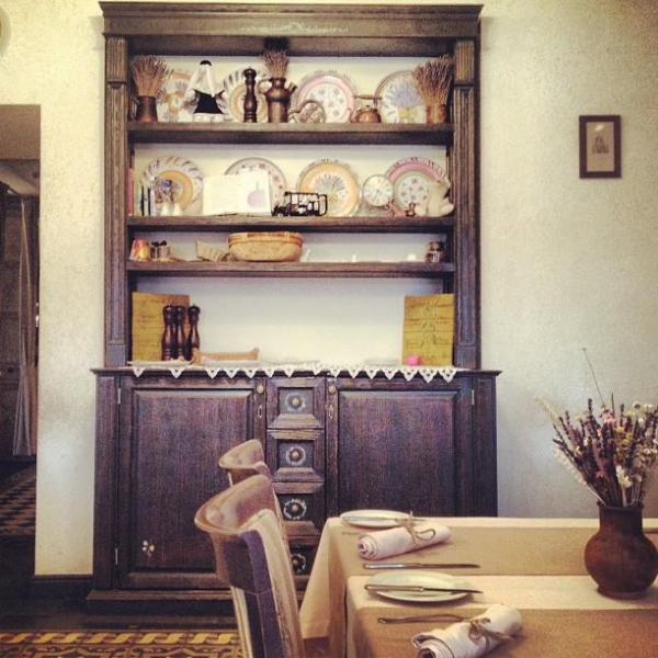 Ресторанный сервис бронирования столиков menu-rest.com - Интерьер ресторана "Марсельеза"