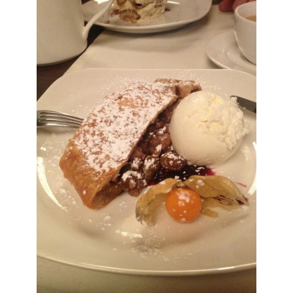 Ресторанный сервис бронирования столиков menu-rest.com - Интерьер ресторана "Апрель Cafe"