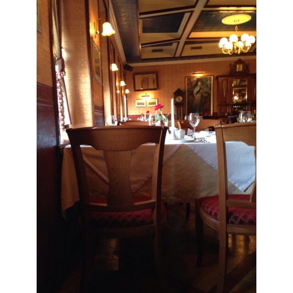 Ресторанный сервис бронирования столиков menu-rest.com - Интерьер ресторана "Dickens"