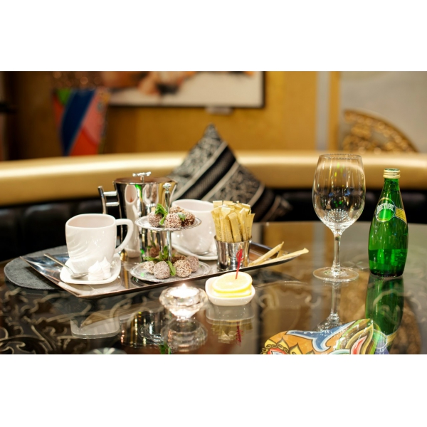 Ресторанный сервис бронирования столиков menu-rest.com - Интерьер ресторана "Холст Масло"