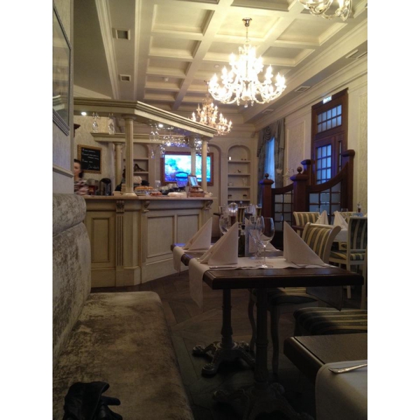 Ресторанный сервис бронирования столиков menu-rest.com - Интерьер ресторана "Ангелина"