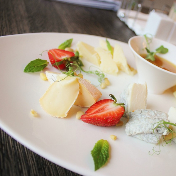 Ресторанный сервис бронирования столиков menu-rest.com - Интерьер ресторана "RoseMary"