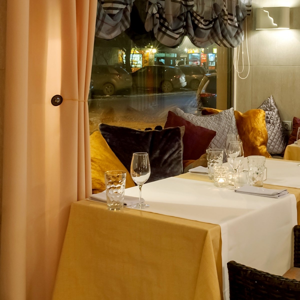 Ресторанный сервис бронирования столиков menu-rest.com - Интерьер ресторана "RoseMary"