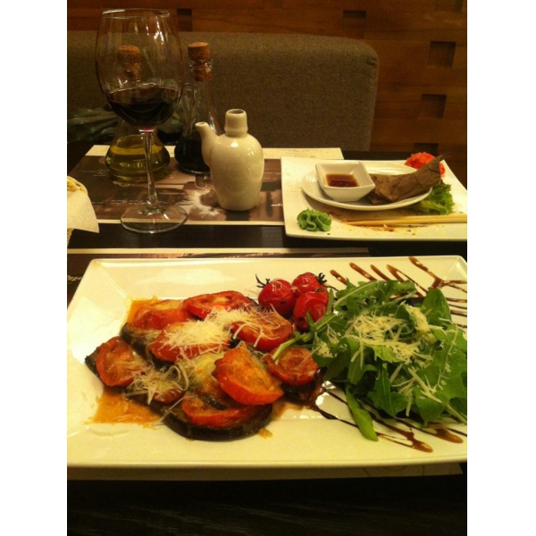 Ресторанный сервис бронирования столиков menu-rest.com - Интерьер ресторана "Bona Capona"