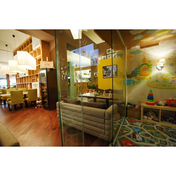 Ресторанный сервис бронирования столиков menu-rest.com - Интерьер ресторана "Bona Capona"