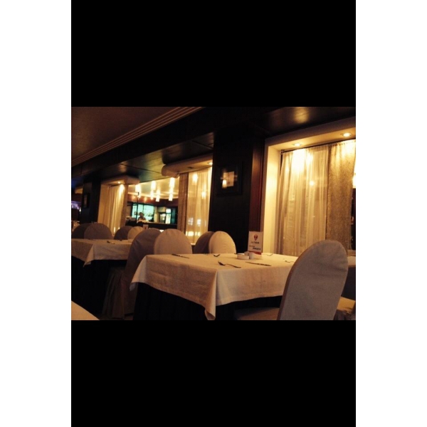 Ресторанный сервис бронирования столиков menu-rest.com - Интерьер ресторана "Ла Фабрик"