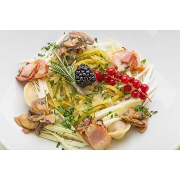 Ресторанный сервис бронирования столиков menu-rest.com - Интерьер ресторана "Охотничий клуб"