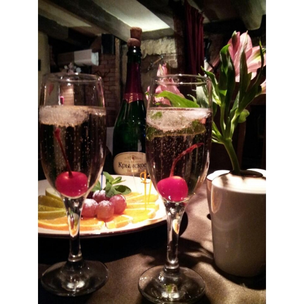 Ресторанный сервис бронирования столиков menu-rest.com - Интерьер ресторана "Шервуд"