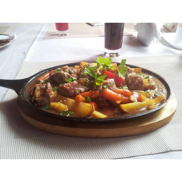 Ресторанный сервис бронирования столиков menu-rest.com - Интерьер ресторана "Романс-Кафе"