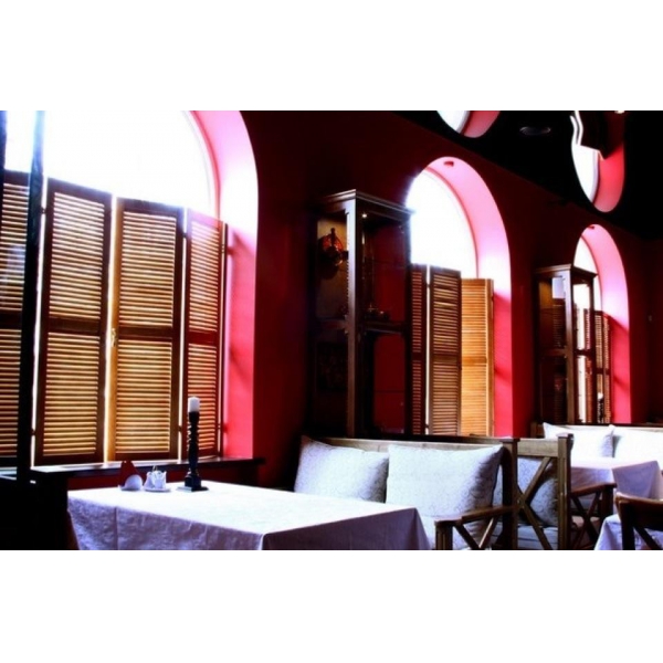 Ресторанный сервис бронирования столиков menu-rest.com - Интерьер ресторана "Романс-Кафе"