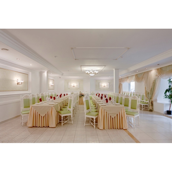 Ресторанный сервис бронирования столиков menu-rest.com - Интерьер ресторана "Амадеус"