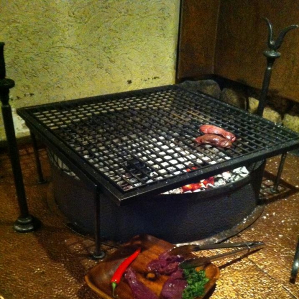 Ресторанный сервис бронирования столиков menu-rest.com - Интерьер ресторана "Удачный выстрел"